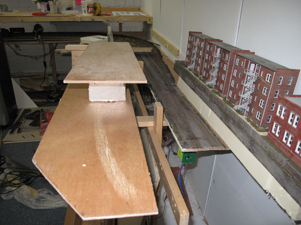 Storage track cut