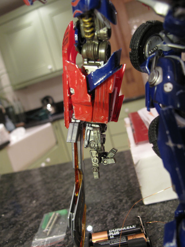 Optimus scratches