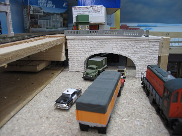 Road tunnel portal