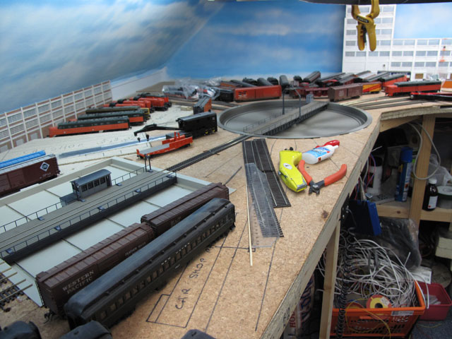 yard area to turntable