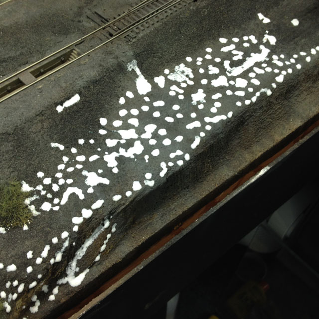 Dilute glue spots