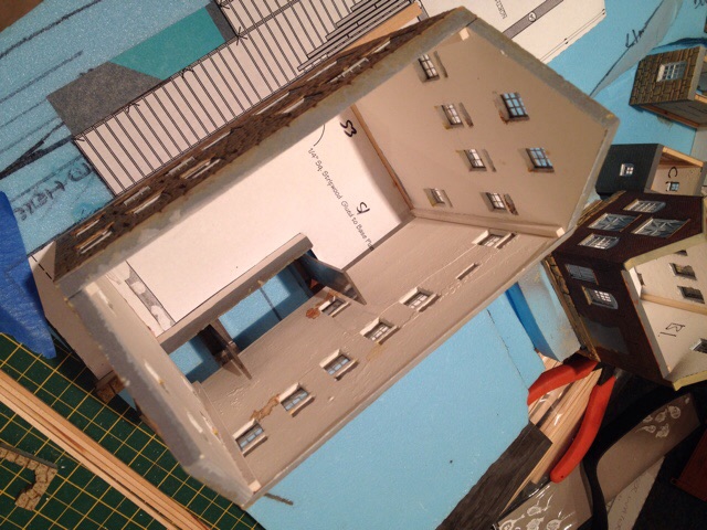 Canal walls