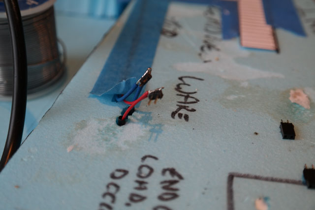Wiring with connector plugs