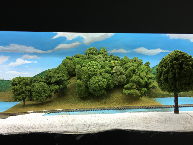 A green hill