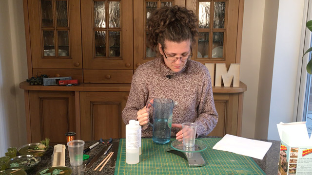 How to Mix Epoxy Resin
