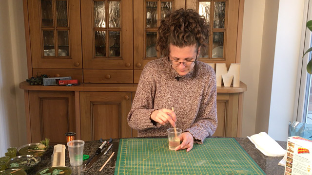How to Mix Epoxy Resin
