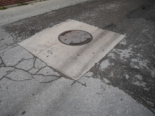Indianapolis manhole cover